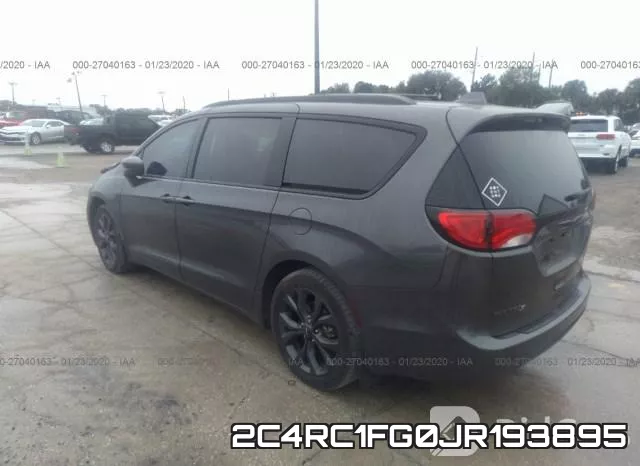 2C4RC1FG0JR193895 фото 4