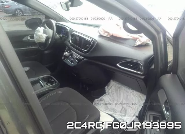 2C4RC1FG0JR193895 фото 6