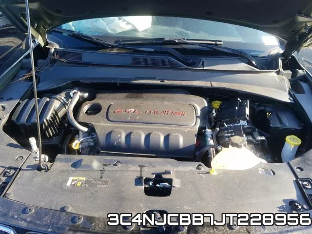 3C4NJCBB7JT228956 фото 8