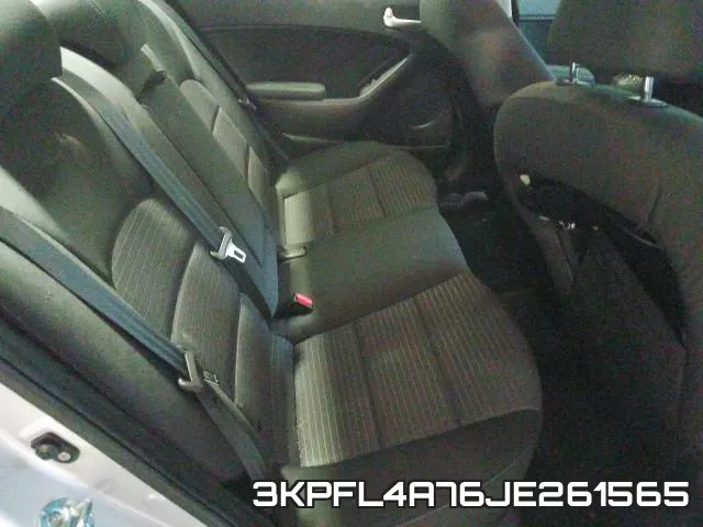 3KPFL4A76JE261565 фото 7