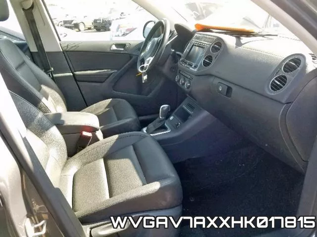 WVGAV7AXXHK017815 фото 6