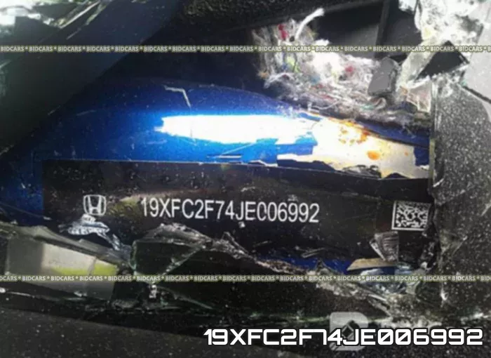 19XFC2F74JE006992 фото 10
