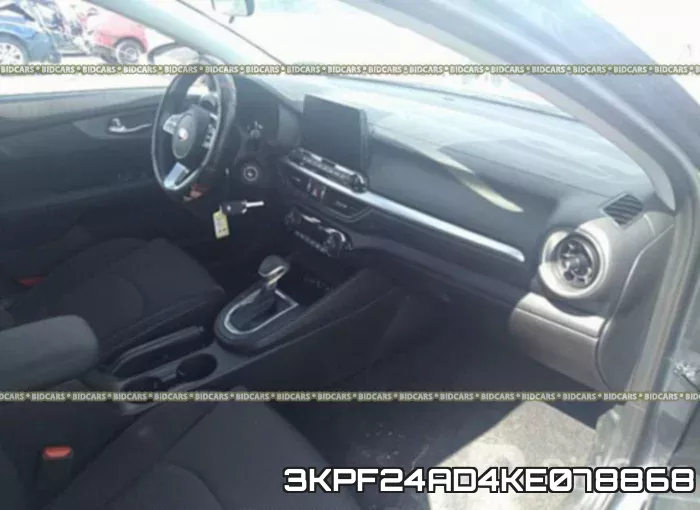 3KPF24AD4KE078868 фото 6