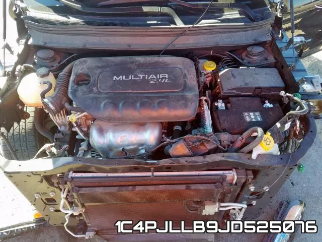 1C4PJLLB9JD525076 фото 8