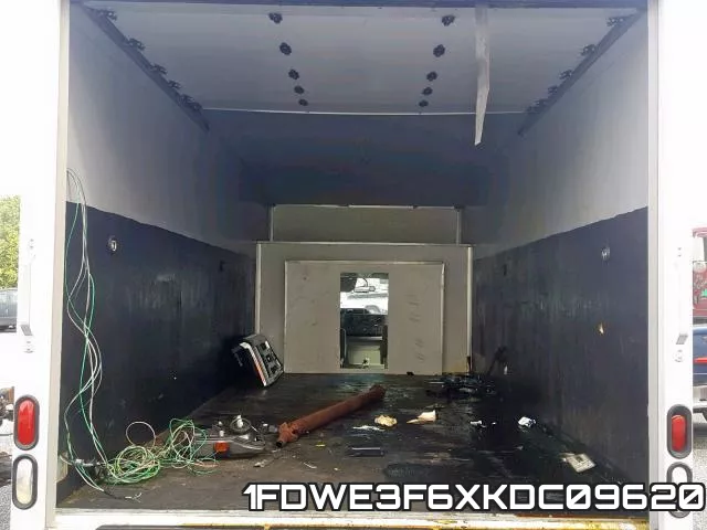 1FDWE3F6XKDC09620 фото 7