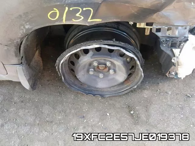 19XFC2E57JE019378 фото 10