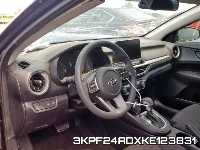 3KPF24ADXKE123831 фото 10