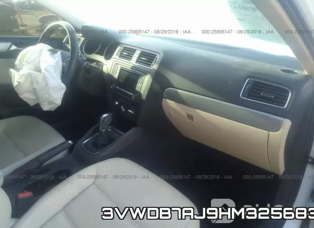 3VWDB7AJ9HM325683 фото 6
