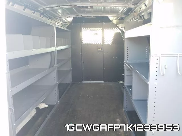 1GCWGAFP7K1233953 фото 7