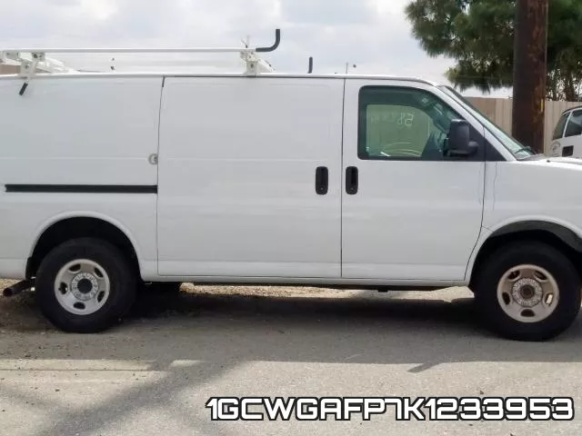 1GCWGAFP7K1233953 фото 10