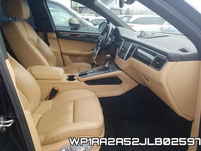 WP1AA2A52JLB02597 фото 6