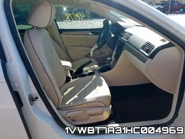 1VWBT7A31HC004969 фото 6