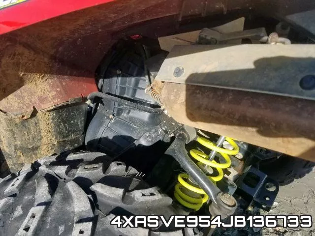 4XASVE954JB136733 фото 2