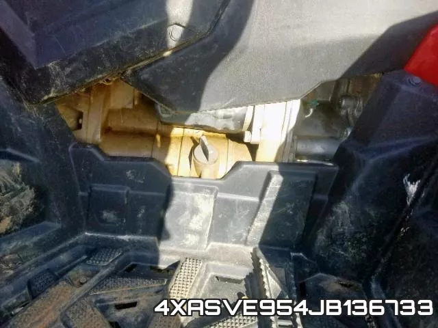 4XASVE954JB136733 фото 8