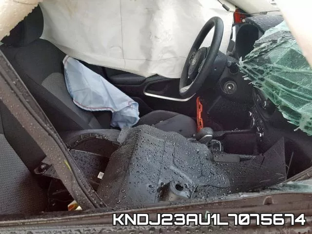 KNDJ23AU1L7075674 фото 6
