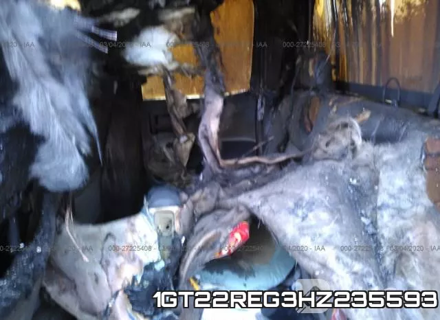 1GT22REG3HZ235593 фото 9