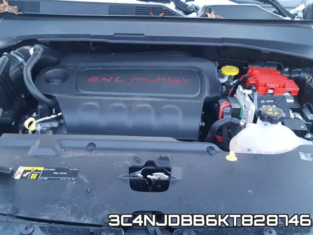 3C4NJDBB6KT828746 фото 8