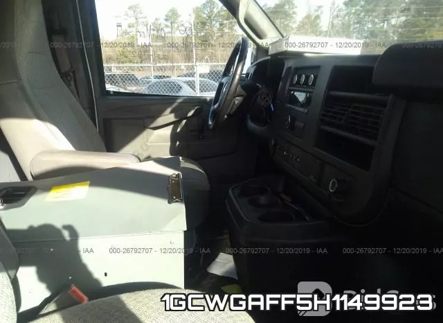 1GCWGAFF5H1149923 фото 6