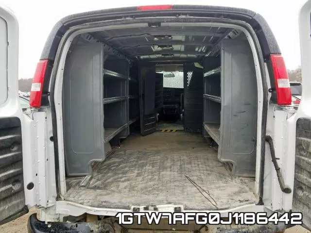 1GTW7AFG0J1186442 фото 7