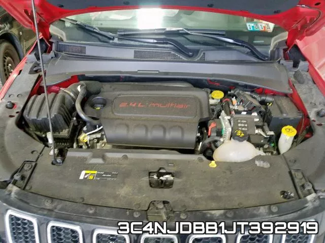 3C4NJDBB1JT392919 фото 8