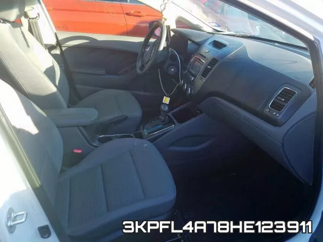 3KPFL4A78HE123911 фото 6
