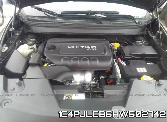 1C4PJLCB6HW502742 фото 2