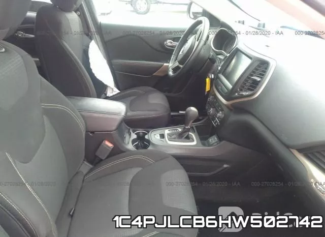 1C4PJLCB6HW502742 фото 6