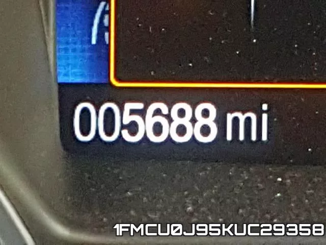 1FMCU0J95KUC29358 фото 9