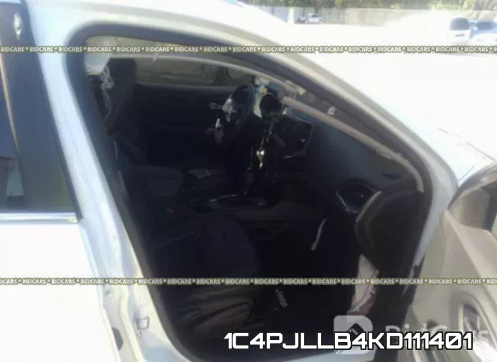 1C4PJLLB4KD111401 фото 6
