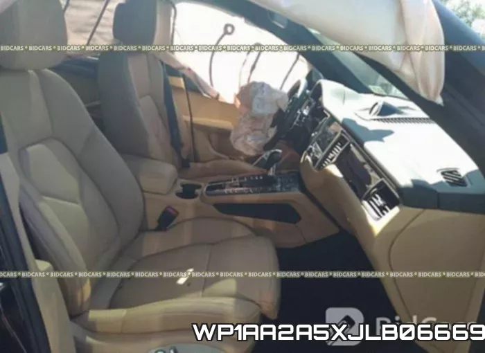 WP1AA2A5XJLB06669 фото 6