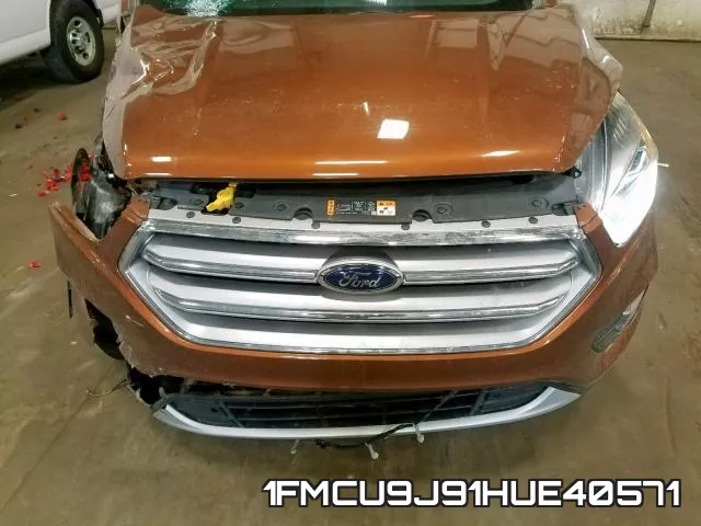 1FMCU9J91HUE40571 фото 8