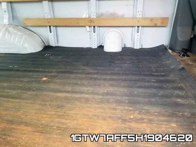 1GTW7AFF5H1904620 фото 7