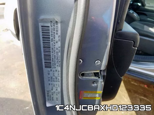 1C4NJCBAXHD123335 фото 2