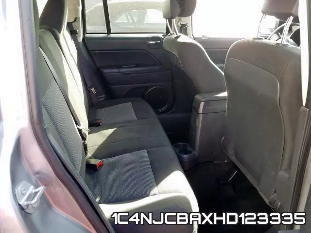 1C4NJCBAXHD123335 фото 7