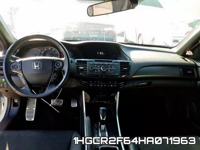 1HGCR2F64HA071963 фото 10