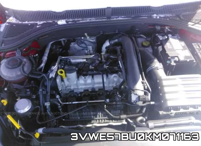 3VWE57BU0KM071163 фото 2