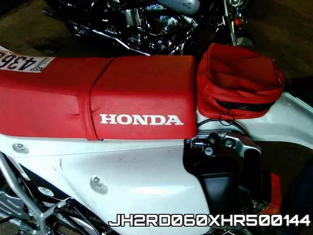 JH2RD060XHR500144 фото 7