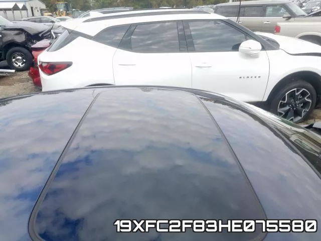 19XFC2F83HE075580 фото 10