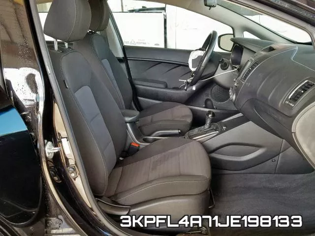 3KPFL4A71JE198133 фото 6
