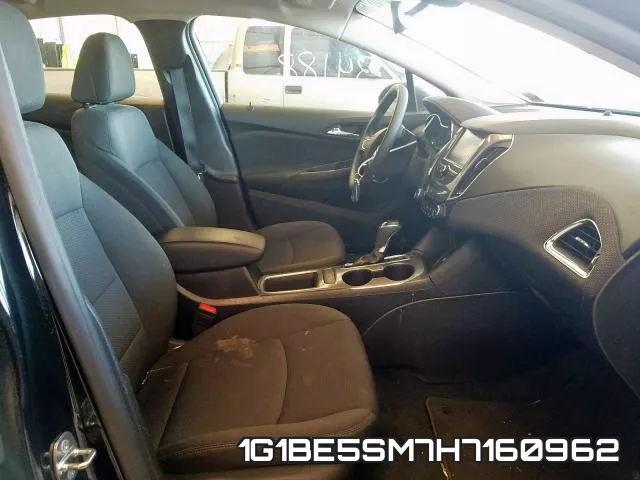 1G1BE5SM7H7160962 фото 6