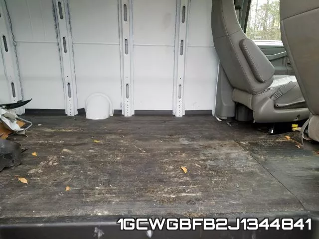 1GCWGBFB2J1344841 фото 7