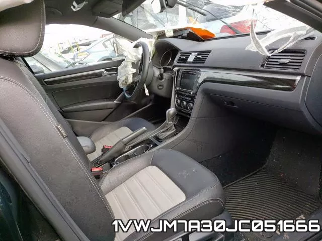 1VWJM7A30JC051666 фото 6