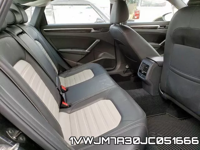 1VWJM7A30JC051666 фото 7