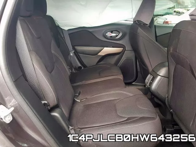 1C4PJLCB0HW643256 фото 7