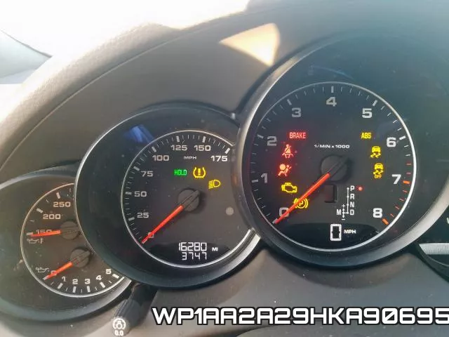 WP1AA2A29HKA90695 фото 9