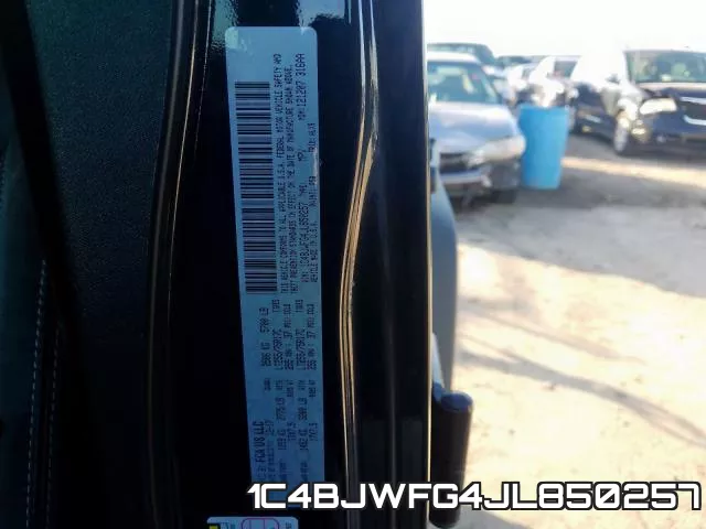 1C4BJWFG4JL850257 фото 2