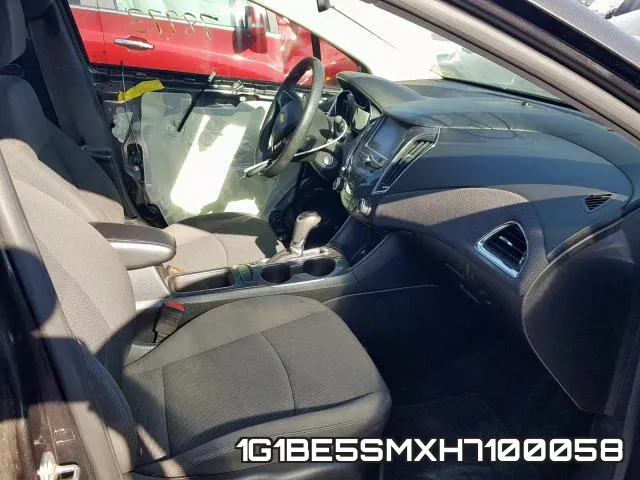 1G1BE5SMXH7100058 фото 6