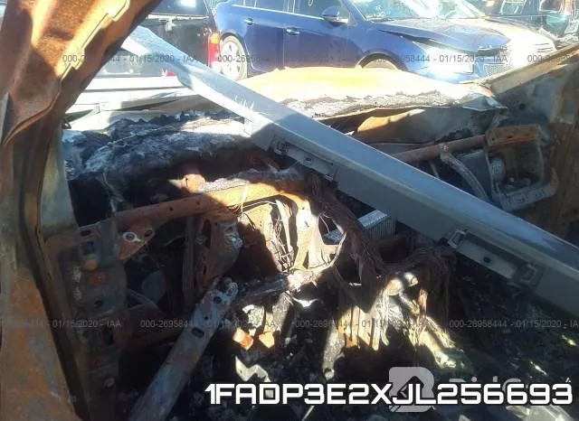 1FADP3E2XJL256693 фото 8