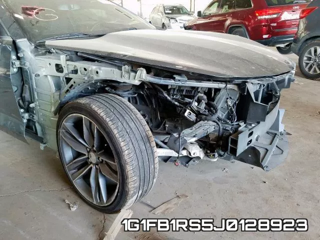 1G1FB1RS5J0128923 фото 10