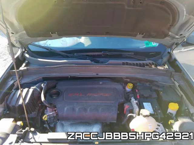 ZACCJBBB5HPG42921 фото 8